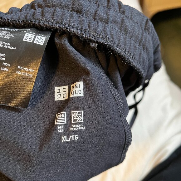 Uniqlo heatech midi skirt, black size XL - Picture 4 of 5